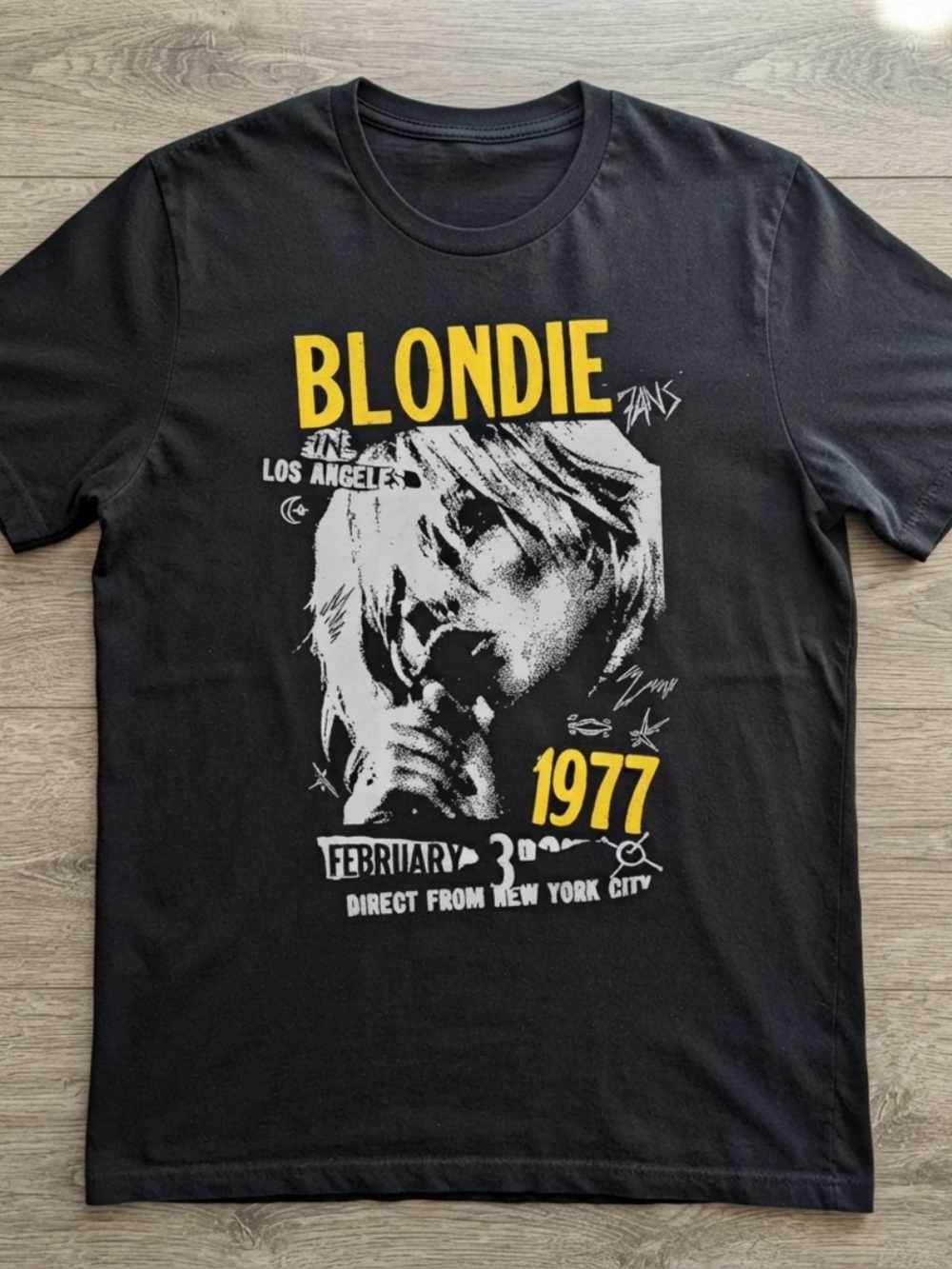 Gildan Blondie 1977 Graphic Tee - Black with Yellow and White Print